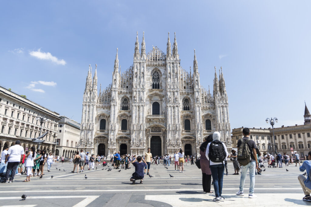 Duomo-di-Milano-italy-travel