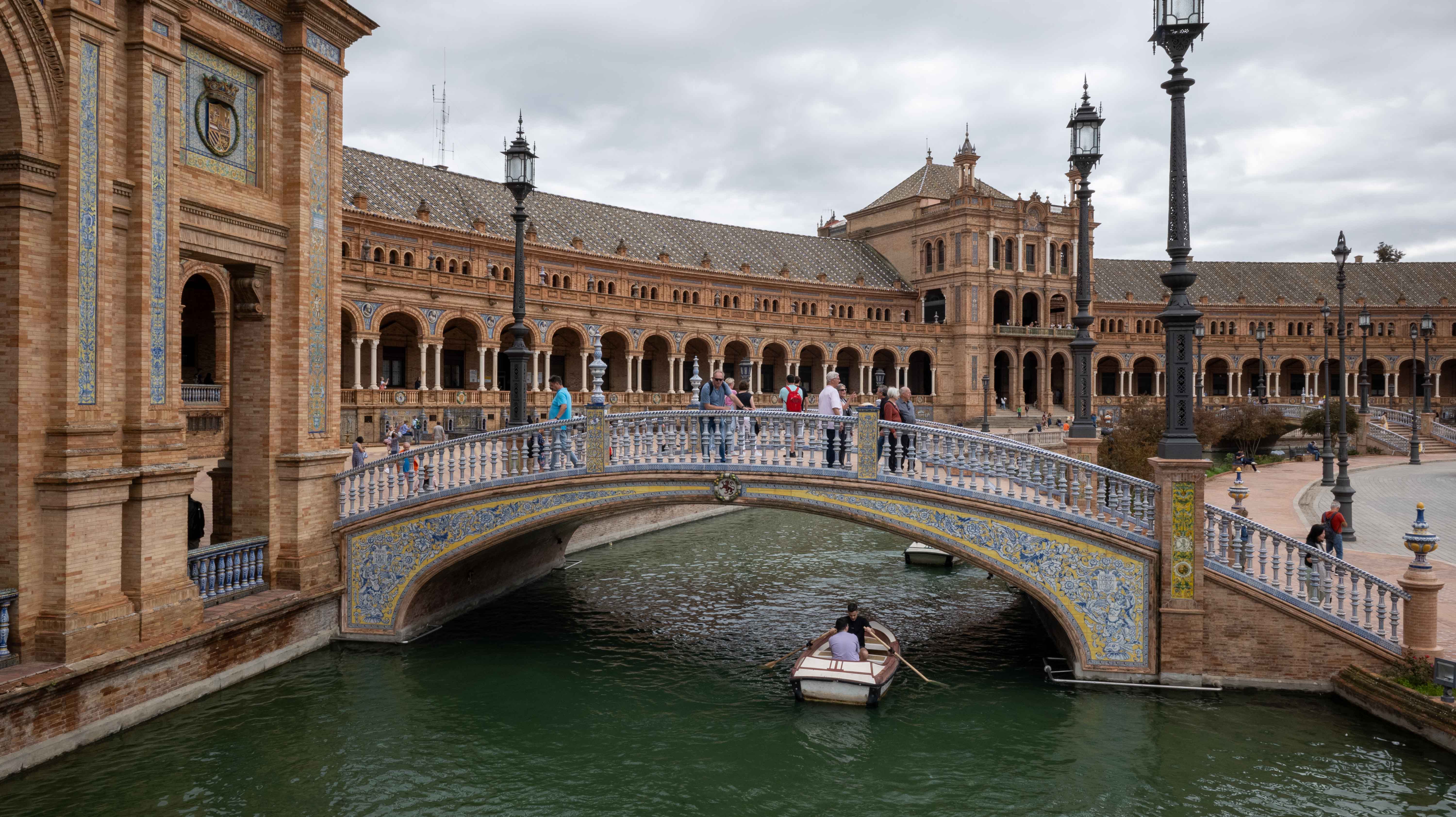 seville-spain-plaza