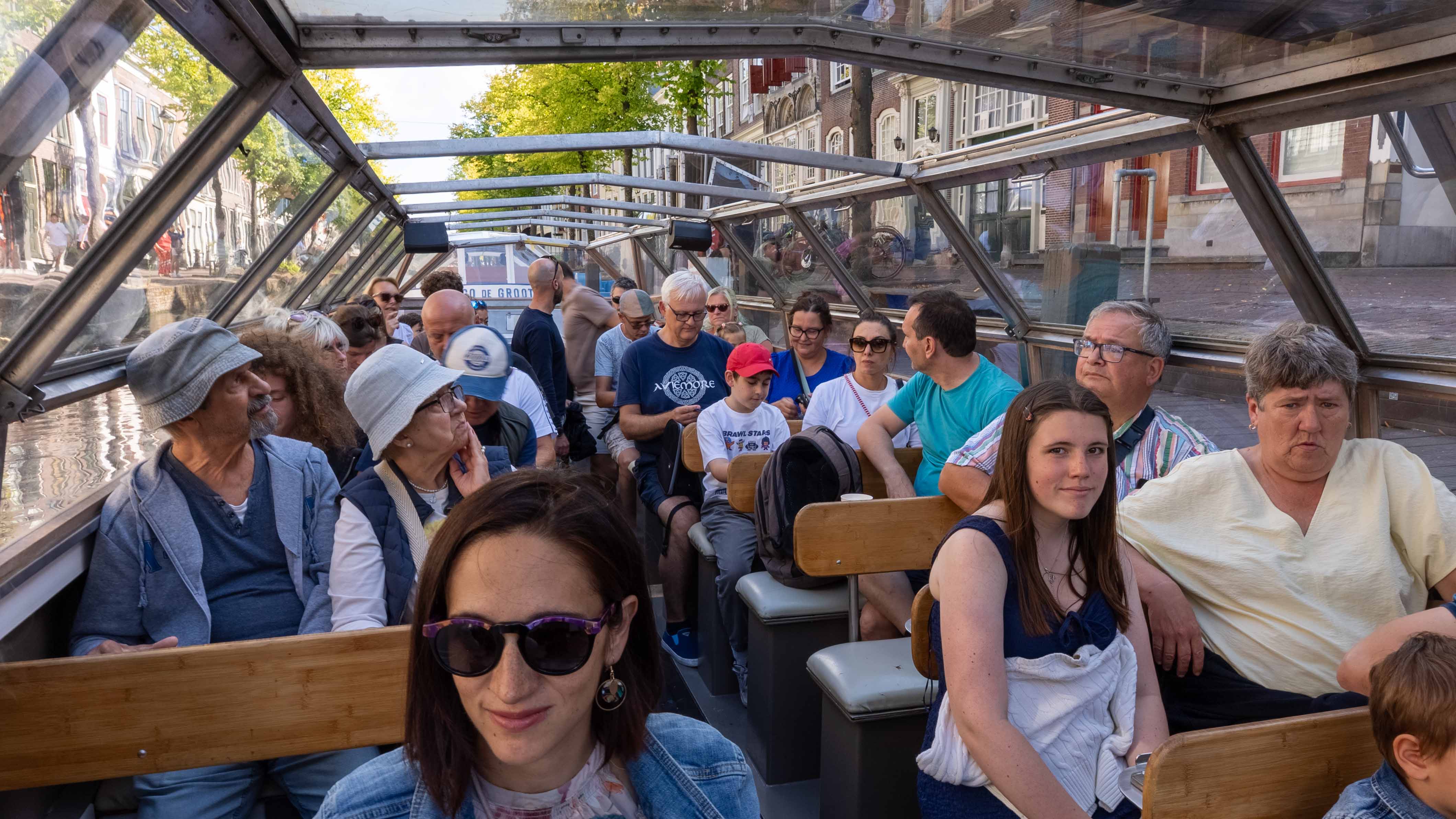 canal-cruise-delft