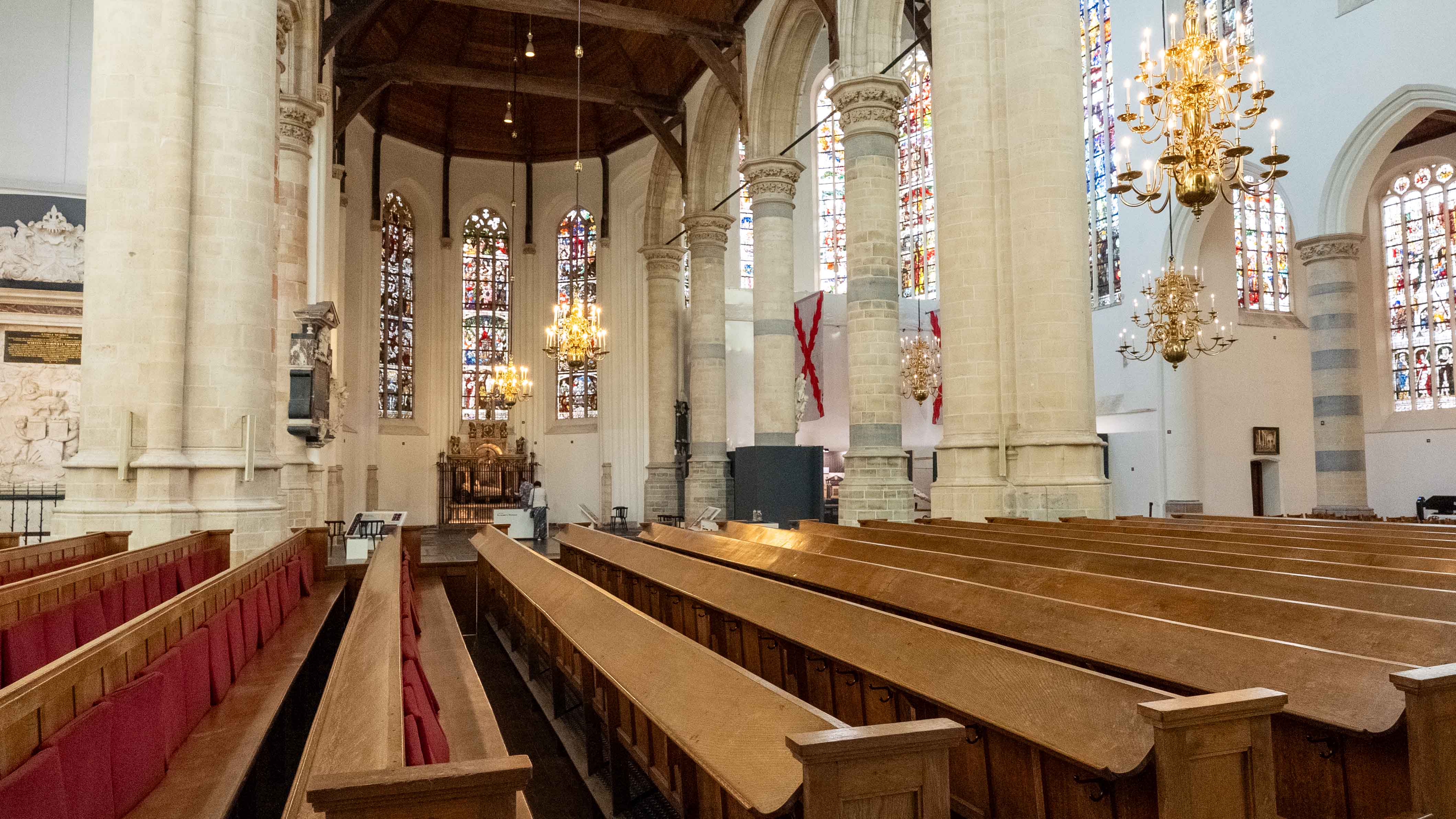 old-church-inside-delft